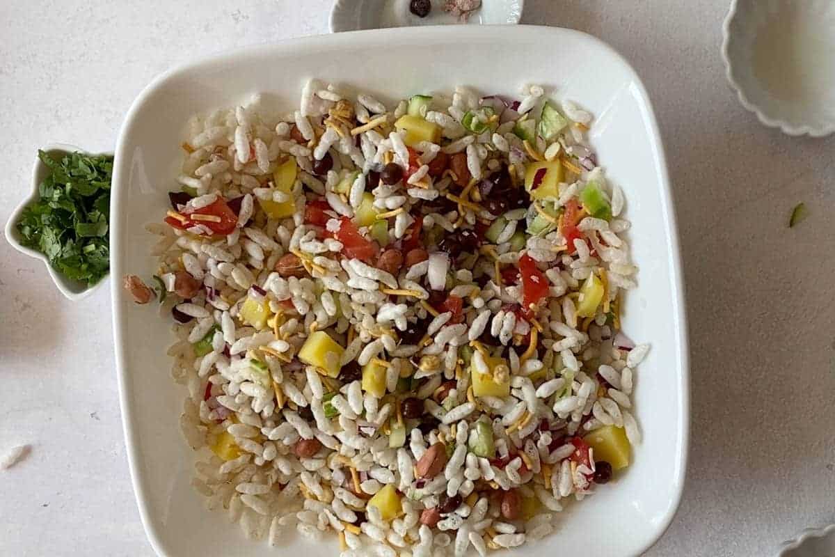 Dry puffed rice mixture tossed with veggies.