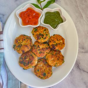 A platter of Indian flavored chicken patties.